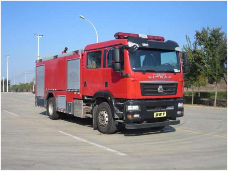 國(guó)六8噸汕德卡泡沫消防車